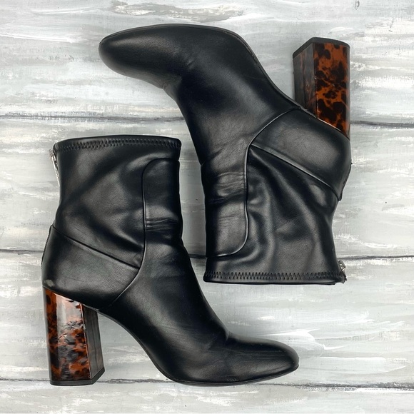 Charles by Charles David Black Chunky Block Heel Boots Trudy Ankle Boot 7.5M - Picture 2 of 16